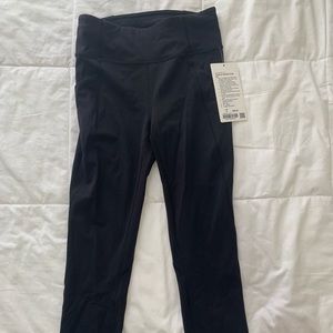 Lululemon Time To Sweat Crop *23"- Size 6